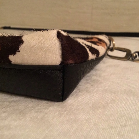 NWT Hobo Darcy Cow Print Crossbody Bag - Picture 6 of 12